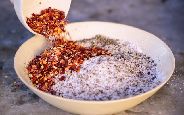 3 tips saat coba masak brisket pakai teknik slow cooking